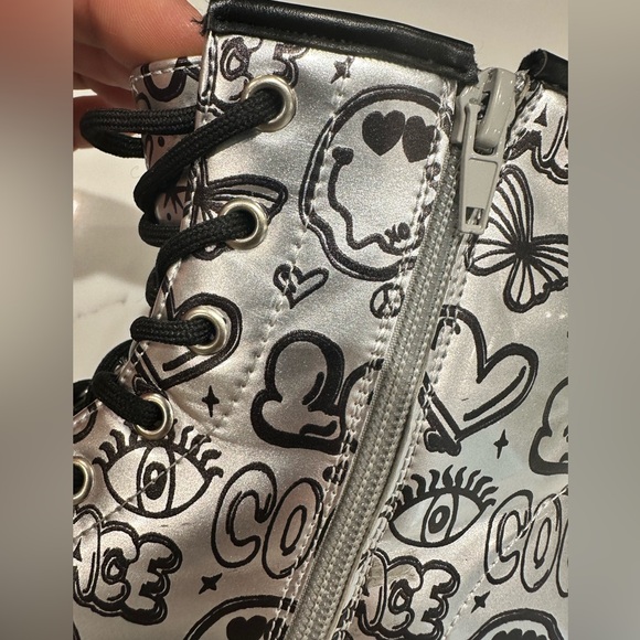 NWT Steve Madden - Girl’s size 3 boots/shoes - Picture 5 of 12